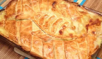 Домашній пиріг зі скумбрією (перемішують прибирають сторону) Домашній пиріг зі скумбрією