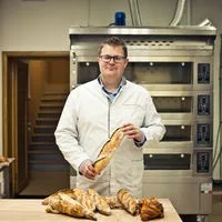 Два винних магазину на вулиці Маркса (вулиці) Два винних магазину на вулиці Маркса
