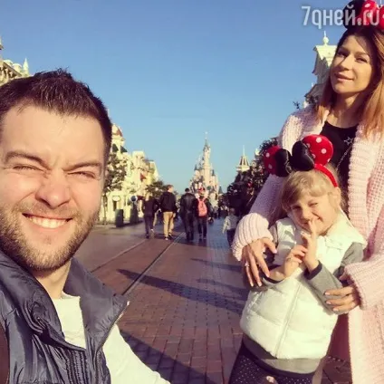 Катерина волкова з чоловіком зустріли річницю весілля нарізно (волкова) Катерина волкова з чоловіком зустріли річницю весілля нарізно
