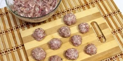 Фрикадельки з підливою прості рецепти з фото крок за кроком (підливою) Фрикадельки з підливою прості рецепти з фото крок за кроком