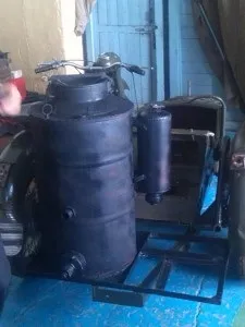 Газогенератор - двигун на дровах (двигун) Газогенератор - двигун на дровах