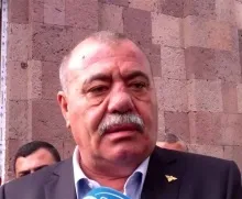 Генерал Манвел проти, щоб йому розбили голову (генерал) Генерал Манвел проти, щоб йому розбили голову