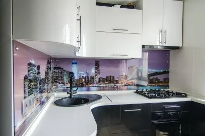 Глянцевий кухня 70 фото, плюси і мінуси, матова або глянсова, догляд, дизайн кухні, інтер'єр,