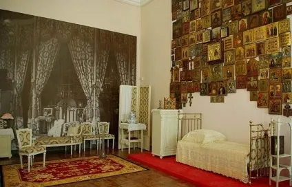 Ікони в будинку