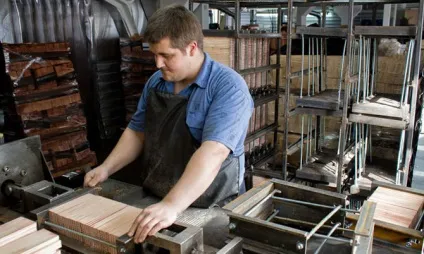 Як роблять олівці