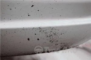 Як позбутися від бітуму на кузові (покритті) Як позбутися від бітуму на кузові