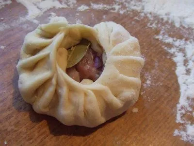 Як ліпити круглі пиріжки з отвором (пиріжки) Як ліпити круглі пиріжки з отвором