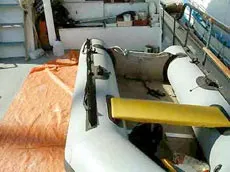 Як оновити зовнішній вигляд вашої надувного човна (зовнішній) Як оновити зовнішній вигляд вашої надувного човна