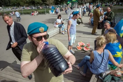 Як відзначили день повітряно-десантних військ в цьому році (50 фото) - Трініксі (спокою) Як відзначили день повітряно-десантних військ в цьому році (50 фото) - Трініксі