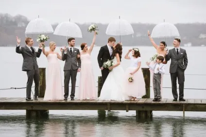 Як підготуватися до змін погоди в день весілля the bride