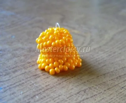 Зайчик з бісеру