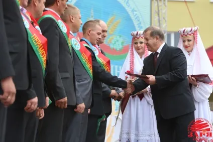 Як пройшли обласні «дожинки» в Торез (фото) - Новини - зоря - інформаційний портал Брестської (пройшли) Як пройшли обласні «дожинки» в Торез (фото) - Новини - зоря - інформаційний портал Брестської