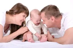 Як розбудити новонародженого для годування і чи потрібно це робити вдень і вночі (відео) (годування) Як розбудити новонародженого для годування і чи потрібно це робити вдень і вночі (відео)