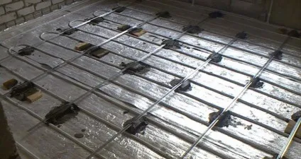 Як самому залити рідкий підлогу поради по заливці стяжки і наливної підлоги з фото і відео (стяжки) Як самому залити рідкий підлогу поради по заливці стяжки і наливної підлоги з фото і відео