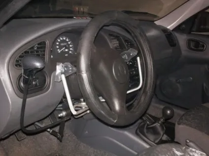 Як зробити ручне управління на автомобіль, посібник автомобіліста (ручне управління на автомобіль) Як зробити ручне управління на автомобіль, посібник автомобіліста