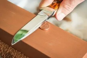 Як заточити ніж (одного боку потім інший) Як заточити ніж