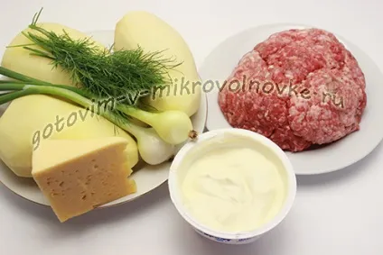 Картопляна запіканка з фаршем в мікрохвильовці
