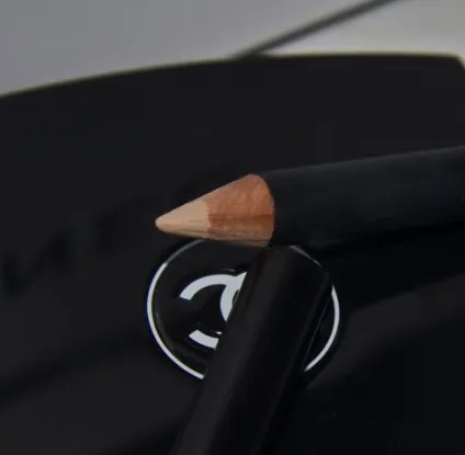 Олівець для очей le crayon khol (відтінок № 69 clair) від chanel - відгуки, фото і ціна (chanel) Олівець для очей le crayon khol (відтінок № 69 clair) від chanel - відгуки, фото і ціна