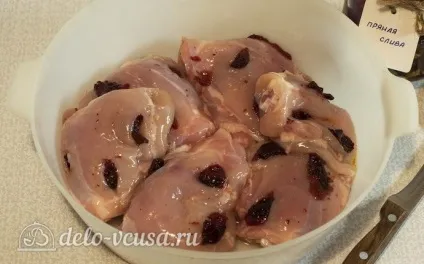 Смажені курячі стегна на сковороді рецепт з фото - покрокове приготування курячих стегон в маринаді (смажені курячі стегна на сковороді рецепт з фото) Смажені курячі стегна на сковороді рецепт з фото - покрокове приготування курячих стегон в маринаді