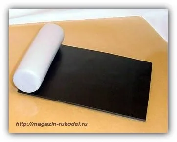 Ковбаски з пластики