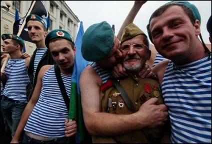 Коли і як відзначають день ВДВ вУкаіни (росії) Коли і як відзначають день ВДВ вУкаіни
