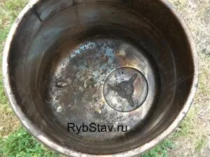 Коптильня гарячого копчення своїми руками, рибалка (місці кріплення шланга) Коптильня гарячого копчення своїми руками, рибалка