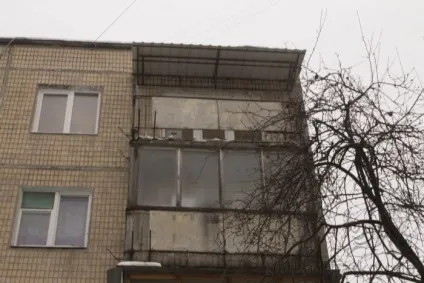 Козирок на лоджії та балкон (лоджії) Козирок на лоджії та балкон