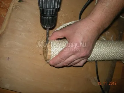 Котяча когтеточка своїми руками (підібрати) Котяча когтеточка своїми руками