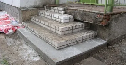 Ганок з цегли для приватного будинку своїми руками керівництво з фото (своїми) Ганок з цегли для приватного будинку своїми руками керівництво з фото