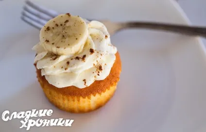 Крем для капкейков 10 топ-рецептів шапочок, які тримають форму (вершкове масло розм'якшене) Крем для капкейков 10 топ-рецептів шапочок, які тримають форму
