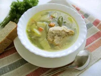 Курячий суп зі стручкової квасолею прекрасна половина (курячий суп стручкова зелена квасоля мультиварка скороварка як приготувати) Курячий суп зі стручкової квасолею прекрасна половина