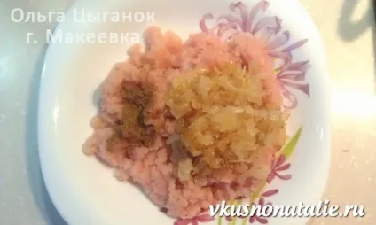 Курячий рулет з омлетом і сиром (яєчний рулет з фаршем) Курячий рулет з омлетом і сиром