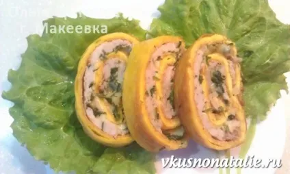Курячий рулет з омлетом і сиром (курячого рулету омлетом) Курячий рулет з омлетом і сиром