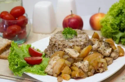 Куряче філе з яблуками і цибулею на сковороді - рецепт з покроковими фото, всі страви (рецепт з фото) Куряче філе з яблуками і цибулею на сковороді - рецепт з покроковими фото, всі страви