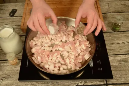 Куряче філе з ананасом і вершками (філе) Куряче філе з ананасом і вершками