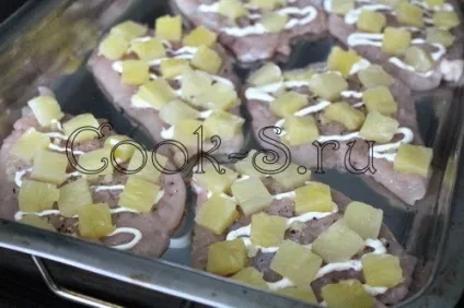 Курка з ананасами в духовці - покроковий рецепт з фото, страви з курки (ананасами) Курка з ананасами в духовці - покроковий рецепт з фото, страви з курки