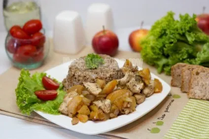 Куряче філе з яблуками і цибулею на сковороді - рецепт з покроковими фото, всі страви (рецепт з фото) Куряче філе з яблуками і цибулею на сковороді - рецепт з покроковими фото, всі страви