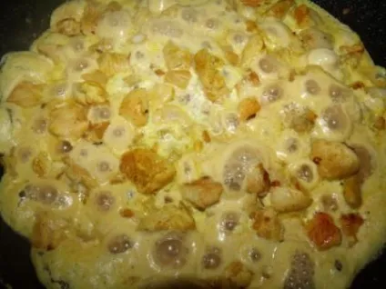 Куряче філе з ананасами у вершковому соусі (ананасами) Куряче філе з ананасами у вершковому соусі