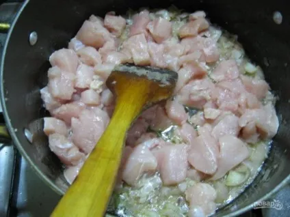 Курка, тушкована в кефірі - покроковий рецепт з фото на (кулінари) Курка, тушкована в кефірі - покроковий рецепт з фото на