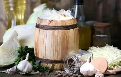 Квашена капуста користь і шкода (збитки) Квашена капуста користь і шкода