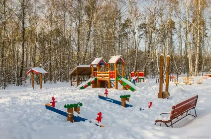 Лижня в Бітцевському лісі - Підмосков'ї вихідного дня (Бітцевському) Лижня в Бітцевському лісі - Підмосков'ї вихідного дня