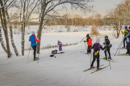 Лижня в Бітцевському лісі - Підмосков'ї вихідного дня (лісі) Лижня в Бітцевському лісі - Підмосков'ї вихідного дня