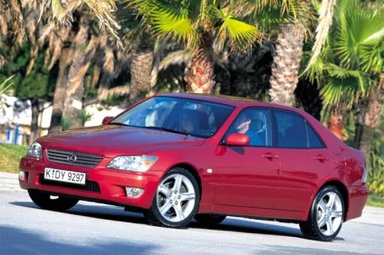 Lexus is i - успішний експеримент