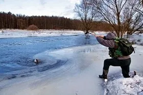 Ловля окуня в квітні на річці, ловимо все (ловля окуня в квітні) Ловля окуня в квітні на річці, ловимо все