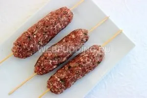 Люля-кебаб на сковороді - покроковий рецепт з фото, як приготувати на (покроковий) Люля-кебаб на сковороді - покроковий рецепт з фото, як приготувати на
