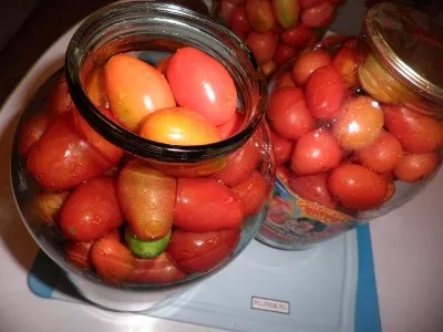Мариновані помідори з часником - покроковий рецепт з фото як приготувати (мариновані помідори з часником) Мариновані помідори з часником - покроковий рецепт з фото як приготувати