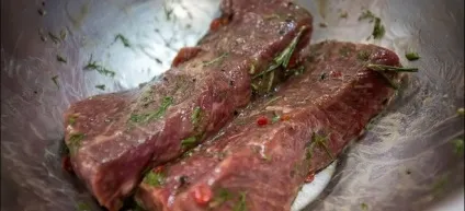 Маринад для м'яса - рецепти для запікання в духовці, перед копченням, на шашлик