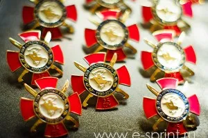 Значки на замовлення за індивідуальною формою