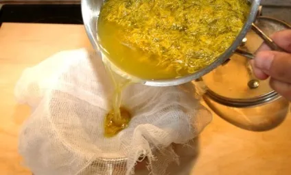 Маски з кульбаб для особи сік, відвари, настої (кульбаб) Маски з кульбаб для особи сік, відвари, настої