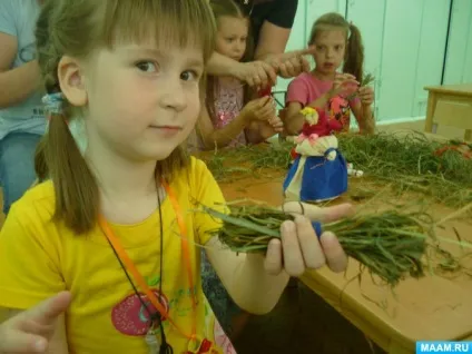 Майстер-клас «лялька берегиня з соломи»